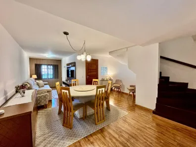 Sobrado com 3 Quartos à venda, 117m² no Campina do Siqueira, Curitiba