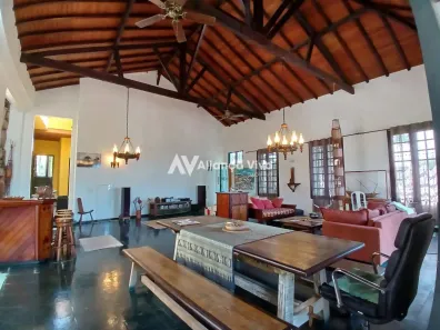 Casa com 3 Quartos à venda, 337m² no Catete, Rio de Janeiro