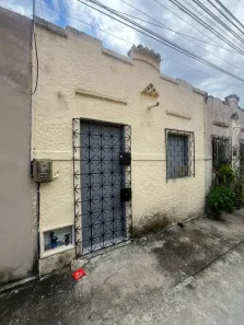 Casa com 2 Quartos para alugar, 52m² no Parque Araxá, Fortaleza