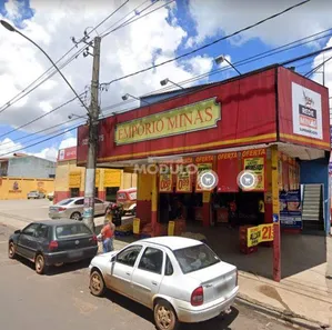 Ponto Comercial para alugar, 450m² no Chácaras Tubalina e Quartel, Uberlândia