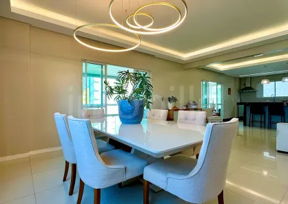 Apartamento com 5 Quartos à venda, 252m² no Meia Praia, Itapema