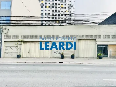 Galpão/Depósito/Armazém à venda, 800m² no Várzea da Barra Funda, São Paulo