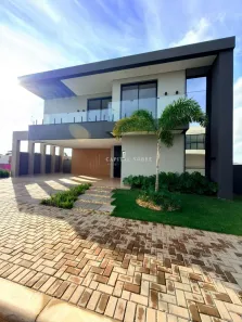 Casa de Condomínio com 4 Quartos à venda, 294m² no Cataratas, Cascavel