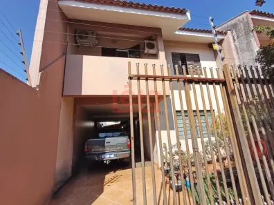 Sobrado com 3 Quartos à venda, 165m² no Jardim Santa Helena, Maringá