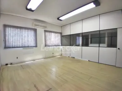 Sala Comercial para alugar, 320m² no Navegantes, Porto Alegre