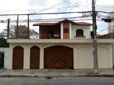 Casa com 3 Quartos à venda, 250m² no Vila Nivi, São Paulo