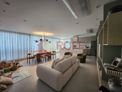 Apartamento com 2 Quartos à venda, 167m² no Jardim das Acácias, São Paulo