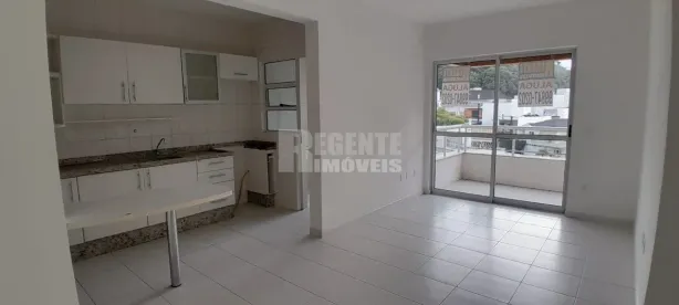 Apartamento com 2 Quartos para alugar, 77m² no Córrego Grande, Florianópolis