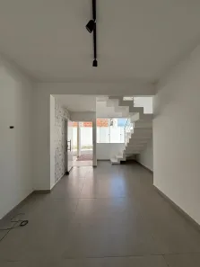 Casa de Condomínio com 4 Quartos para alugar, 130m² no Pitangueiras, Lauro de Freitas