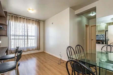 Apartamento com 2 Quartos para alugar, 45m² no Pinheirinho, Curitiba