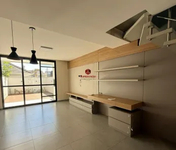 Sobrado com 3 Quartos à venda, 126m² no Cachoeira do Bom Jesus, Florianópolis