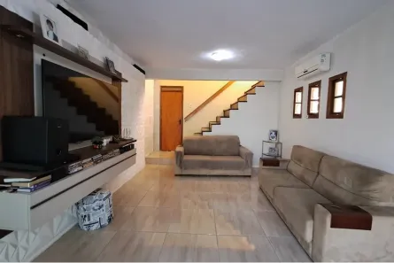 Sobrado com 2 Quartos à venda, 170m² no Jardim Algarve, Alvorada