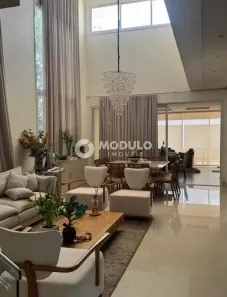 Casa de Condomínio com 4 Quartos à venda, 270m² no Shopping Park, Uberlândia