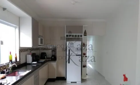 Casa com 3 Quartos à venda, 206m² no Jardim São José Leste, São José dos Campos