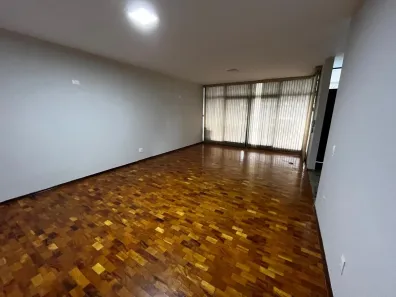 Casa com 3 Quartos para alugar, 160m² no Anhangabaú, Jundiaí