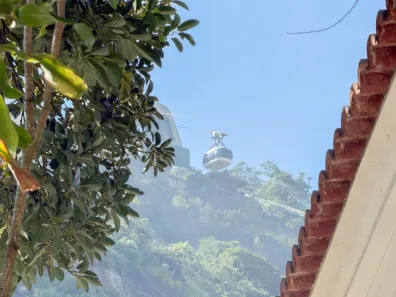 Casa de Condomínio com 2 Quartos à venda, 110m² no Urca, Rio de Janeiro