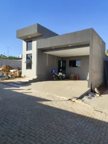 Casa de Condomínio com 3 Quartos à venda, 300m² no Guará I, Brasília