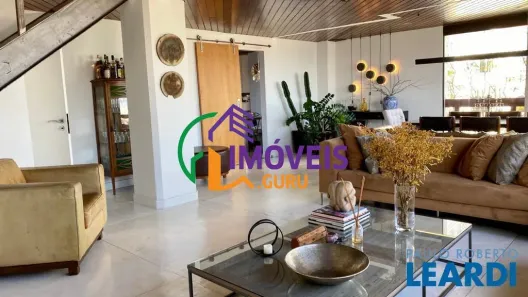 Apartamento com 3 Quartos à venda, 210m² no Sumaré, São Paulo