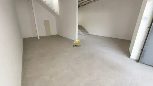 Ponto Comercial para alugar, 130m² no Santa Lúcia, Vitória