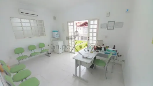 Imóvel Comercial com 4 Quartos para venda ou aluguel, 63m² no Jardim Veneza, São José dos Campos