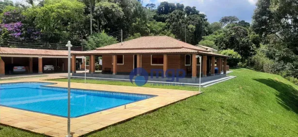 Fazenda/Sítio com 4 Quartos à venda, 525m² no , Extrema