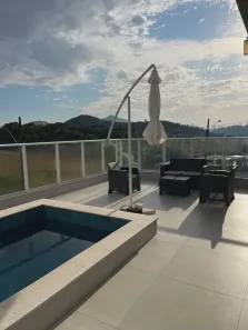 Casa de Condomínio com 3 Quartos à venda, 402m² no Centro, Camboriú