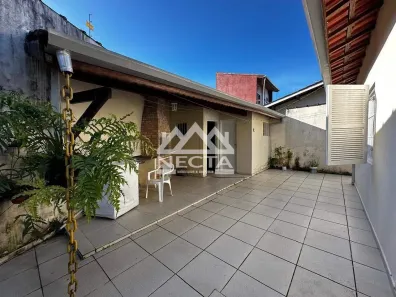 Casa com 2 Quartos à venda, 116m² no Massaguaçu, Caraguatatuba