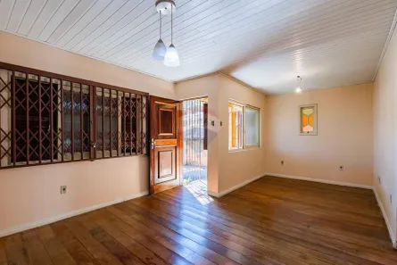 Casa com 3 Quartos à venda, 190m² no Medianeira, Porto Alegre