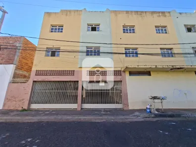 Apartamento com 3 Quartos para alugar, 105m² no Osvaldo Rezende, Uberlândia