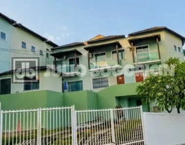 Casa de Condomínio com 2 Quartos à venda, 76m² no Jardim Guanabara, Rio de Janeiro