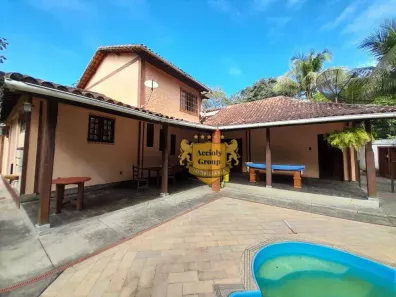 Casa com 4 Quartos para alugar, 500m² no Várzea das Moças, Niterói