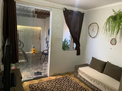 Casa com 2 Quartos à venda, 260m² no Luizote de Freitas, Uberlândia