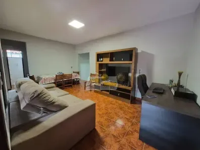 Casa com 4 Quartos à venda, 163m² no Conjunto José Vallim de Melo, Uberaba
