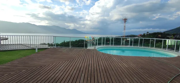 Casa de Condomínio com 4 Quartos para alugar, 430m² no Perequê, Ilhabela