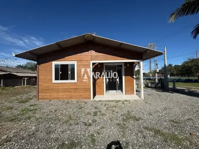 Casa com 2 Quartos para alugar, 50m² no Machados, Navegantes