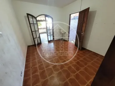 Sobrado com 2 Quartos à venda, 175m² no Jardim Maria Rita, São Paulo