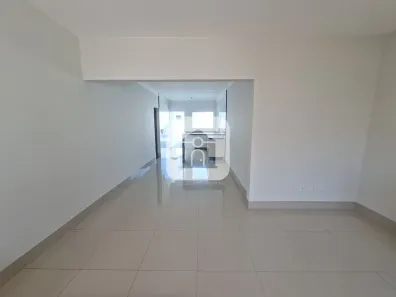 Casa com 3 Quartos para alugar, 120m² no Jardim Holanda, Uberlândia