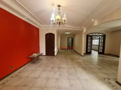 Sobrado com 5 Quartos à venda, 540m² no Jardim Santa Mena, Guarulhos