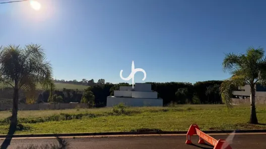 Lote/Terreno à venda, 360m² no Condomínio Residencial Gaudi, Anápolis