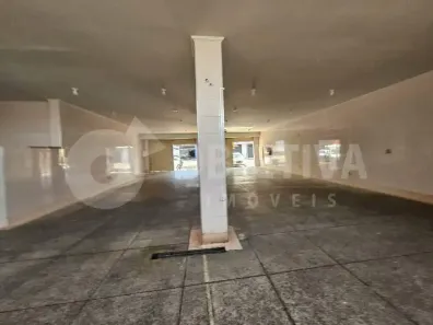 Ponto Comercial para alugar, 280m² no Lídice, Uberlândia