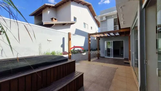 Casa de Condomínio com 3 Quartos à venda, 250m² no Parque Rural Fazenda Santa Cândida, Campinas