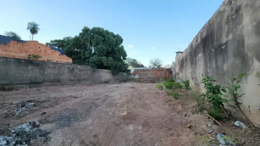 Lote/Terreno à venda, 380m² no Pico do Amor, Cuiabá
