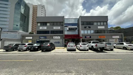 Sala Comercial para alugar, 32m² no Farol, Maceió