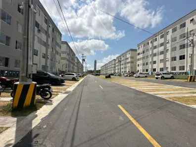 Apartamento com 2 Quartos para alugar, 41m² no Siqueira, Maracanaú