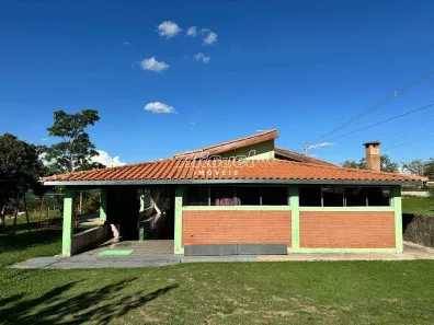 Fazenda/Sítio com 5 Quartos à venda, 230m² no Conjunto Habitacional Nossa Senhora das Graças (Pirambóia), Anhembi