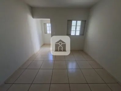 Casa com 4 Quartos para alugar, 89m² no Martins, Uberlândia