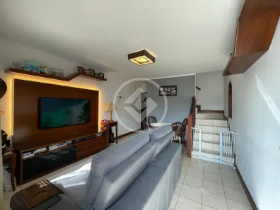 Casa de Condomínio com 2 Quartos à venda, 86m² no Vale do Paraíso, Teresópolis