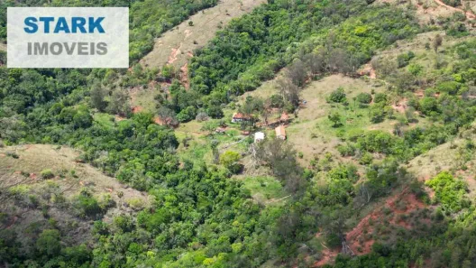 Fazenda/Sítio com 5 Quartos à venda, 600m² no Centro, Santa Luzia
