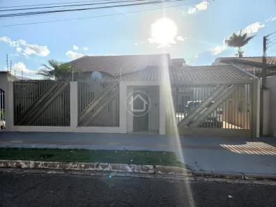 Casa com 3 Quartos à venda, 209m² no Cohafama, Campo Grande
