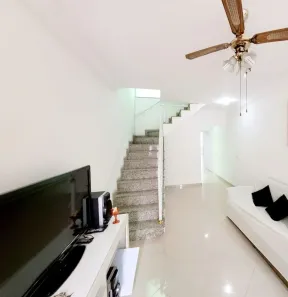 Casa com 3 Quartos para alugar, 120m² no Vila Guilhermina, São Paulo